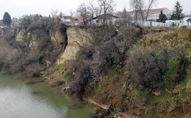БЕОГРАЂАНИ ОПРЕЗ: Тло се помера на 1.155 локација!